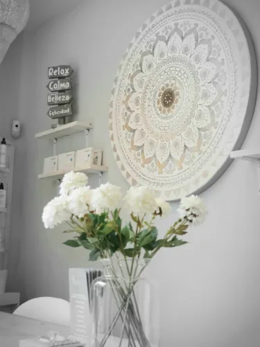 pared del centro estético forma y estil 2